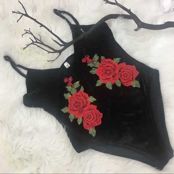 Other - *SOLD* Black Velvet & Rose 🌹 Bodysuit
